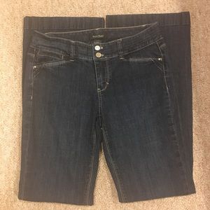 White House Black Market Jeans. EUC